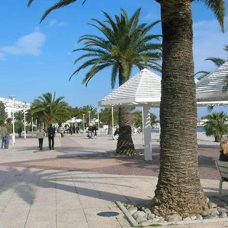 Rez De Villa Avec Beau Jardin Et Belle Vue Saint-Laurent-du-Var Exterior foto